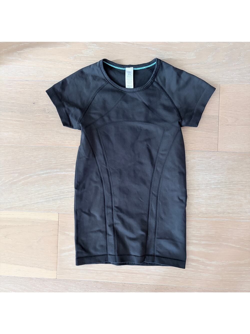 Ivivva by Lululemon Swiftly Fly Tech Short Sleeve Athletic Shirt Black Girl's 8
